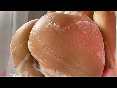 ❤️ Brunette شاور میں شدید orgasm کے لئے وائبریٹر کے ساتھ بلی میں مشت زنی کرتی ہے۔ مقعد ویڈیو پر ur.porno-filmy.ru ❌❤
